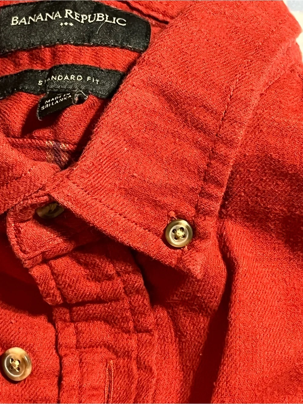 Banana Republic Men’s Red Button-Down Shirt 17-06
